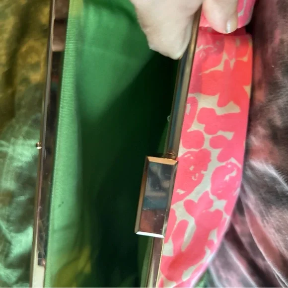Lilly Pulitzer Pink and White Clutch - Picture 4 of 6